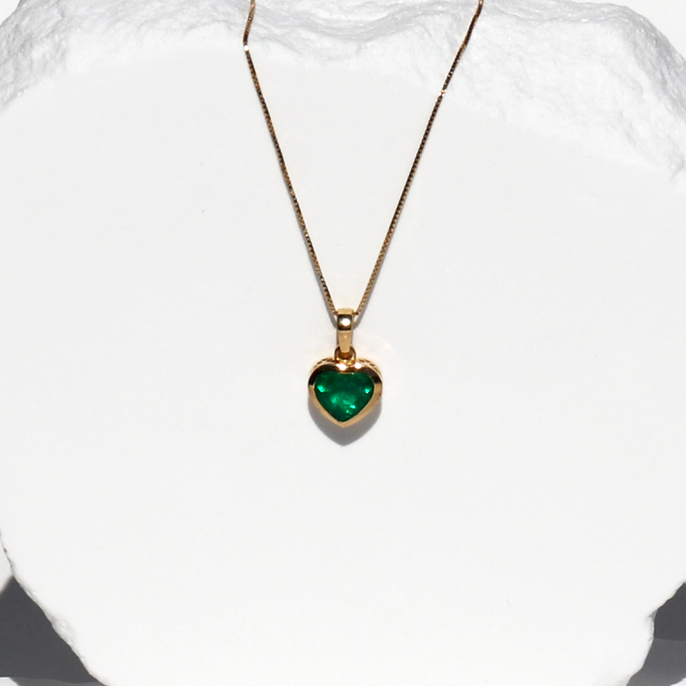 Heart Colombian Emerald Pendant – 1.17 ct | 18K Gold