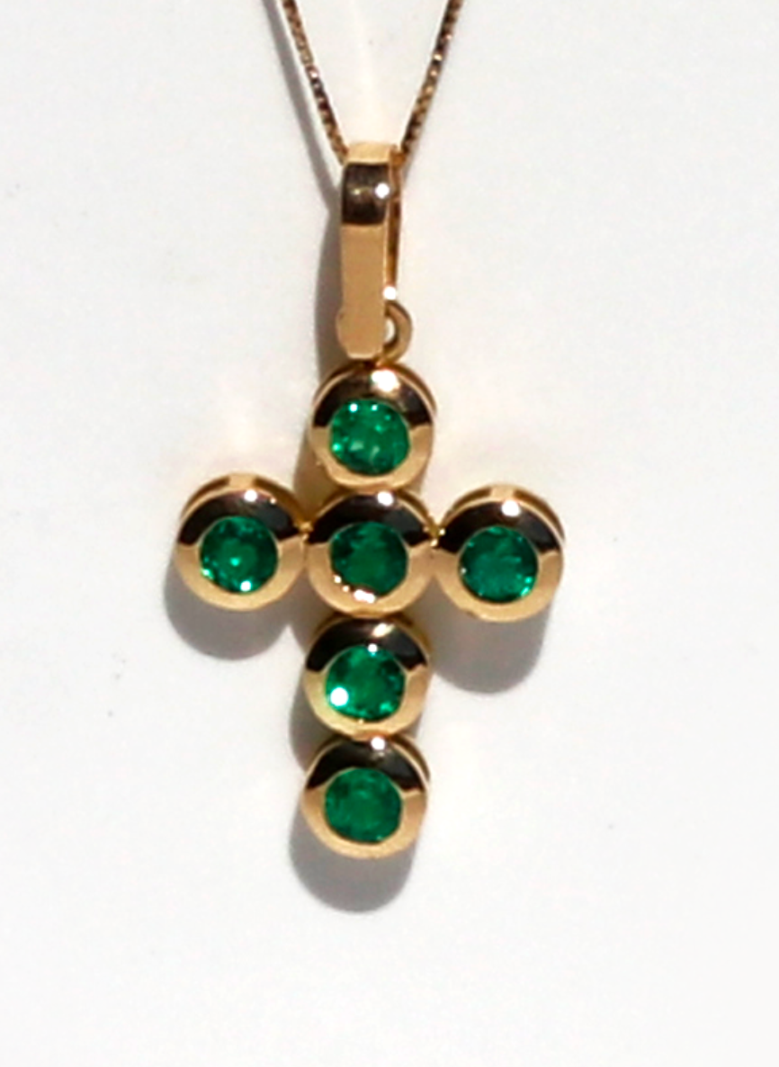 Dije Cruz Ancestral - Esmeralda Colombiana 6 Piedras | Oro Sólido 18K